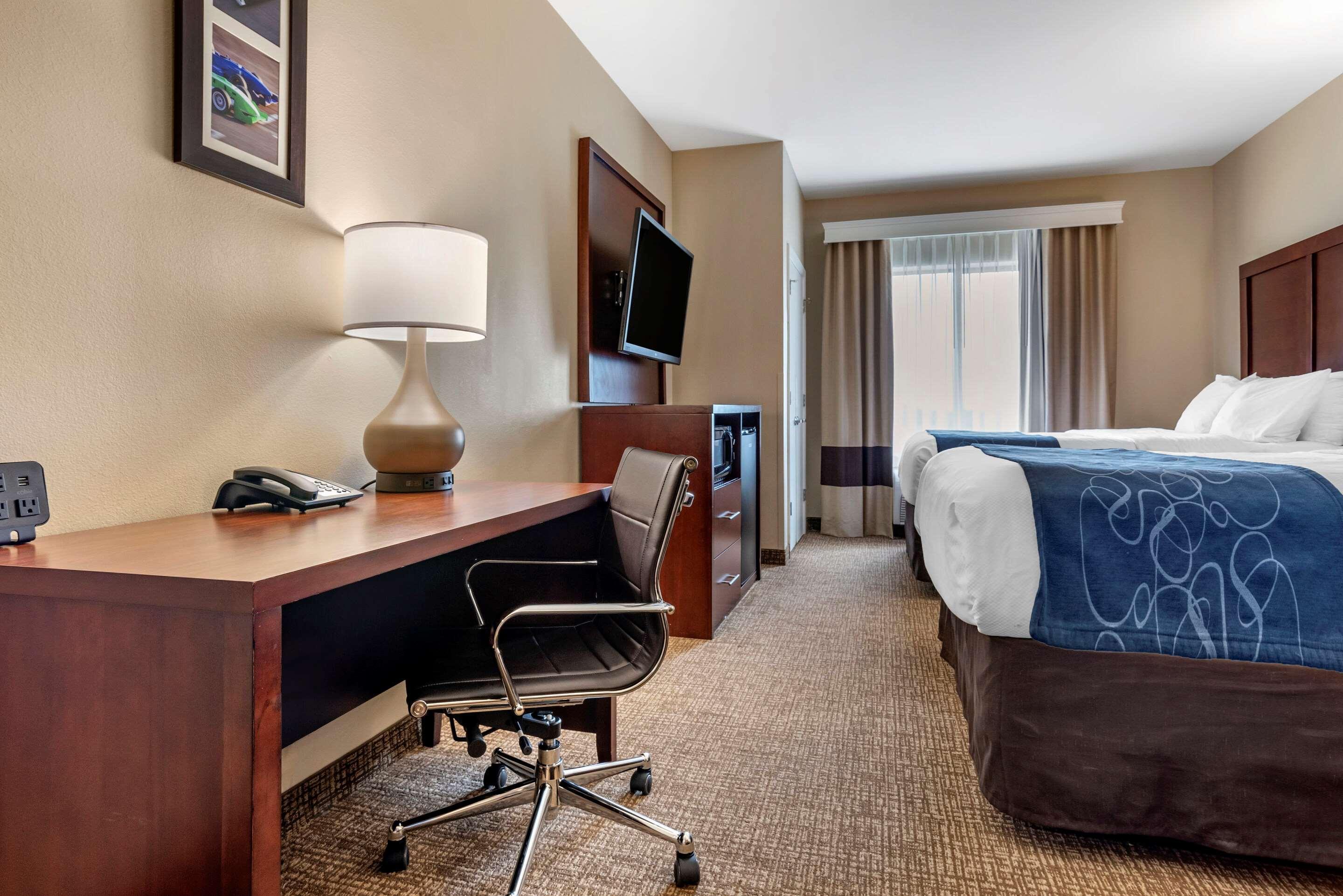 คอมฟอร์ต สวีตส์ Hotel เพลล์ซิตี ภายนอก รูปภาพ